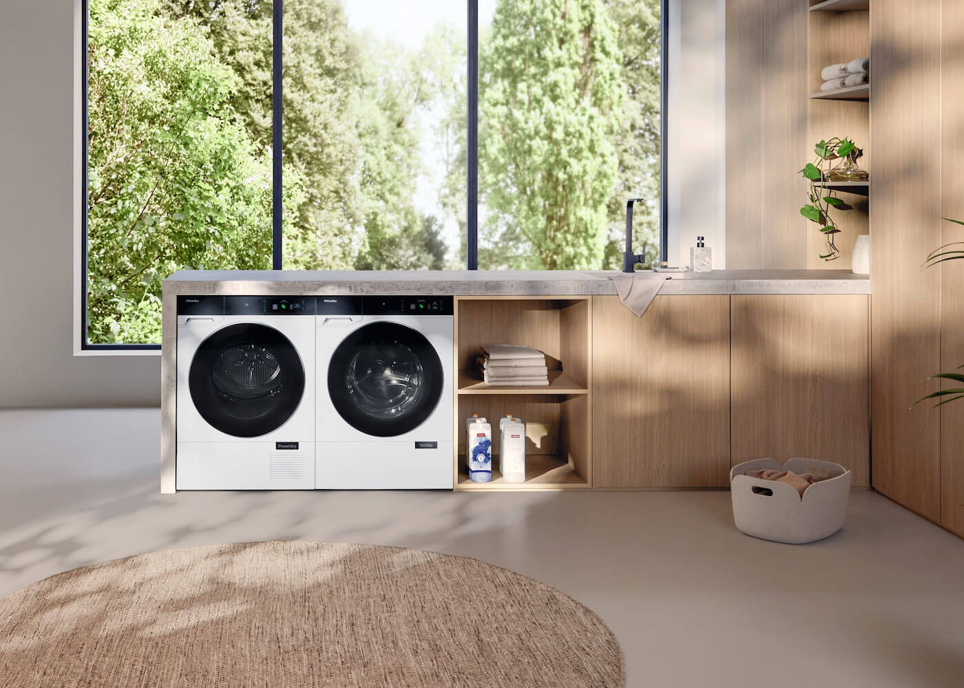 Kitchen with integrated appliances